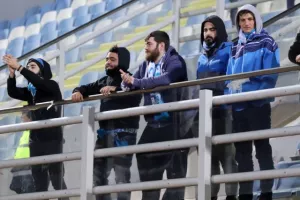 Από ΕΝΑ ημίχρονο/Από ΕΝΑ βαθμό (φώτος)