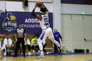 ΝΙΚΗ στη Πάφο για το ΑΠΟΕΛ (φώτος) 