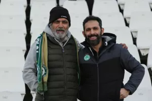Βλέπει ημιτελικά με ΚΟΥΣΟΥΛΟ! (φώτος)
