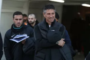 Βλέπει ημιτελικά με ΚΟΥΣΟΥΛΟ! (φώτος)