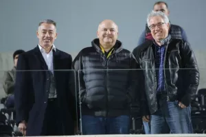 Πριν.../Καραπάτακης