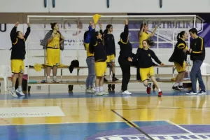 ΚΥΠΕΛΛΟΥΧΟΣ για 15η φορά στην ιστορία της η ΑΕΛ (φώτος)