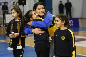 ΚΥΠΕΛΛΟΥΧΟΣ για 15η φορά στην ιστορία της η ΑΕΛ (φώτος)