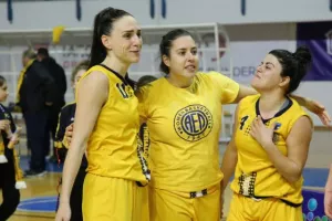 ΚΥΠΕΛΛΟΥΧΟΣ για 15η φορά στην ιστορία της η ΑΕΛ (φώτος)