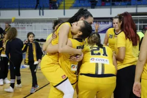 ΚΥΠΕΛΛΟΥΧΟΣ για 15η φορά στην ιστορία της η ΑΕΛ (φώτος)