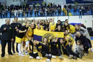 ΚΥΠΕΛΛΟΥΧΟΣ για 15η φορά στην ιστορία της η ΑΕΛ (φώτος)
