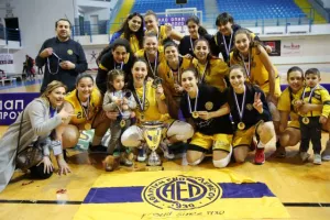 ΚΥΠΕΛΛΟΥΧΟΣ για 15η φορά στην ιστορία της η ΑΕΛ (φώτος)