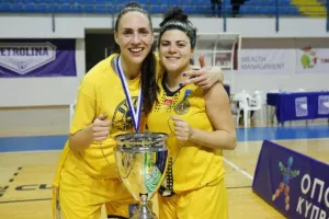 ΚΥΠΕΛΛΟΥΧΟΣ για 15η φορά στην ιστορία της η ΑΕΛ (φώτος)