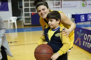 ΚΥΠΕΛΛΟΥΧΟΣ για 15η φορά στην ιστορία της η ΑΕΛ (φώτος)