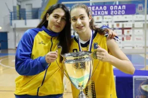 ΚΥΠΕΛΛΟΥΧΟΣ για 15η φορά στην ιστορία της η ΑΕΛ (φώτος)