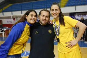 ΚΥΠΕΛΛΟΥΧΟΣ για 15η φορά στην ιστορία της η ΑΕΛ (φώτος)
