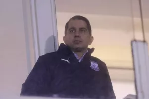 Δεν άρεσε/Κίρζης