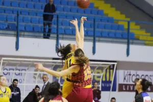 ΚΥΠΕΛΛΟΥΧΟΣ για 15η φορά στην ιστορία της η ΑΕΛ (φώτος)