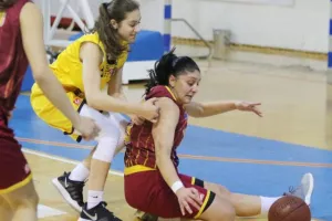 ΚΥΠΕΛΛΟΥΧΟΣ για 15η φορά στην ιστορία της η ΑΕΛ (φώτος)