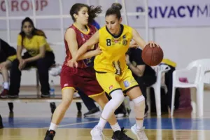ΚΥΠΕΛΛΟΥΧΟΣ για 15η φορά στην ιστορία της η ΑΕΛ (φώτος)