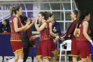 ΚΥΠΕΛΛΟΥΧΟΣ για 15η φορά στην ιστορία της η ΑΕΛ (φώτος)