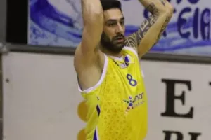 ΝΙΚΗ για το ΑΠΟΕΛ (φώτος)