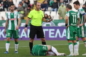 ΚΥΡΙΑΡΧΙΑ με τριάρα και... κερασάκι τον 16χρονο Λοΐζου! (Φώτος)