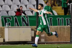 ΚΥΡΙΑΡΧΙΑ με τριάρα και... κερασάκι τον 16χρονο Λοΐζου! (Φώτος)