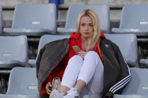 ΚΥΠΡΟΣ 19η αγ./Ομόρφυναν τις κερκίδες μας (φώτος)
