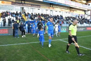 ΦΩΤΟΡΕΠΟΡΤΑΖ/Η τριάρα σε 116 "κλικ"