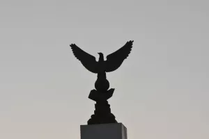 ΦΩΤΟΡΕΠΟΡΤΑΖ/Η τριάρα σε 116 "κλικ"