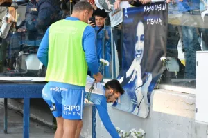 ΦΩΤΟΡΕΠΟΡΤΑΖ/Η τριάρα σε 116 "κλικ"