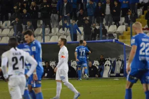 ΦΩΤΟΡΕΠΟΡΤΑΖ/Η τριάρα σε 116 "κλικ"