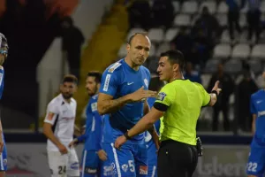 ΦΩΤΟΡΕΠΟΡΤΑΖ/Η τριάρα σε 116 "κλικ"
