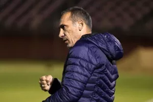 Δώνης: «Κόκκινη στον Πέλκα, ανύπαρκτο το πέναλτι»!