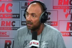 Ντουγκαρί: «Η Μπαρτσελόνα είναι ομάδα παλιάτσων»