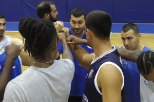 Διπλό... στο Παραλίμνι