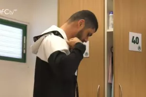 Ομόνοια/Εκπλήξεις στα αποδυτήρια (βίντεο)