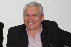 "Είτε συνεχίζουμε, είτε βάζουμε λουκέτο μετά από 87 χρόνια"