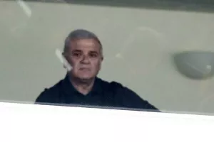 Στα αποδυτήρια ο Μελισσανίδης, συνεχάρη Καρέρα και παίκτες!