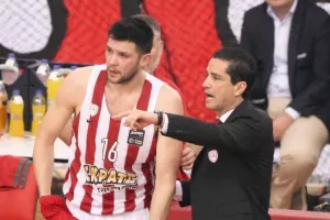 Παπανικολάου: «Παράξενη σεζόν για τον Ολυμπιακό, καταπληκτικός ο Σφαιρόπουλος»