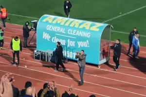 ΓΙΑΝΕΦΣΚΙ/Η κίνηση μετά την ΑΠΟΘΕΩΣΗ (Φώτος)