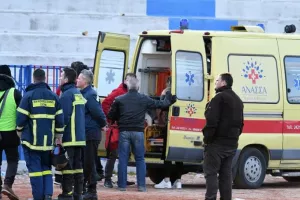 ΞΥΛΟ σε τοπικό (Φώτος)