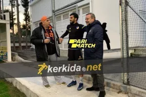 "Ντόπες-πηγαδάκια" από Πρόδρομο - Βάσσο (φώτος)