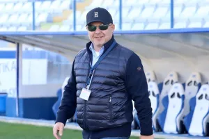 ΧΑΜΠΟΥΛΛΑΣ: "Πιστεύω ακράδαντα ότι θα είμαστε πρωταθλητές"