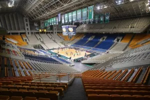 Μπαίνει λουκέτο στα κλειστά, οδηγούνται σε αναβολή οι αγώνες