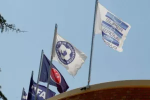 Αίτημα για να λάβουν και οι ποδοσφαιριστές το επίδομα των 800 ευρώ