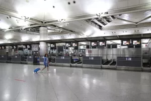 Επαναπατρίζονται...