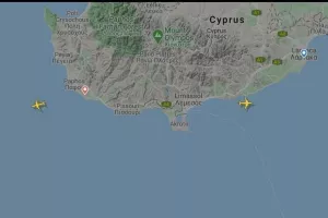 ΔΥΟ αεροπλάνα!!!