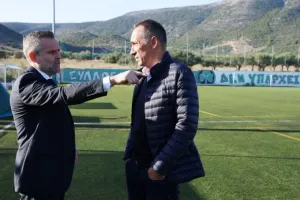 Αναβολή στη συνάντηση Αλαφούζου-Δώνη