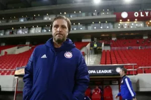Μαρτίνς: "Δεν πιστεύω πως το ταξίδι του Ολυμπιακού τελειώνει εδώ"