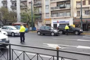 EΛΛΑΔΑ/Ηλικιωμένος έγραψε βεβαίωση για να μετακινηθεί, σε χαρτί υγείας (φώτο)