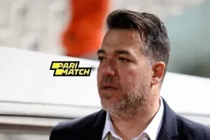 ΠΕΤΕΒΙΝΟΣ: "Μπορούσε ο διαιτητής να σφυρίξει πέναλτι..."