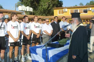 ΟΛΥΜΠΙΑΚΟΣ 2001 με Χριστόφορο και... αφρόκρεμα!