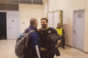 Πηγαδάκια και πειράγματα οι αντίπαλοι και... συμπαίκτες (φώτος)
